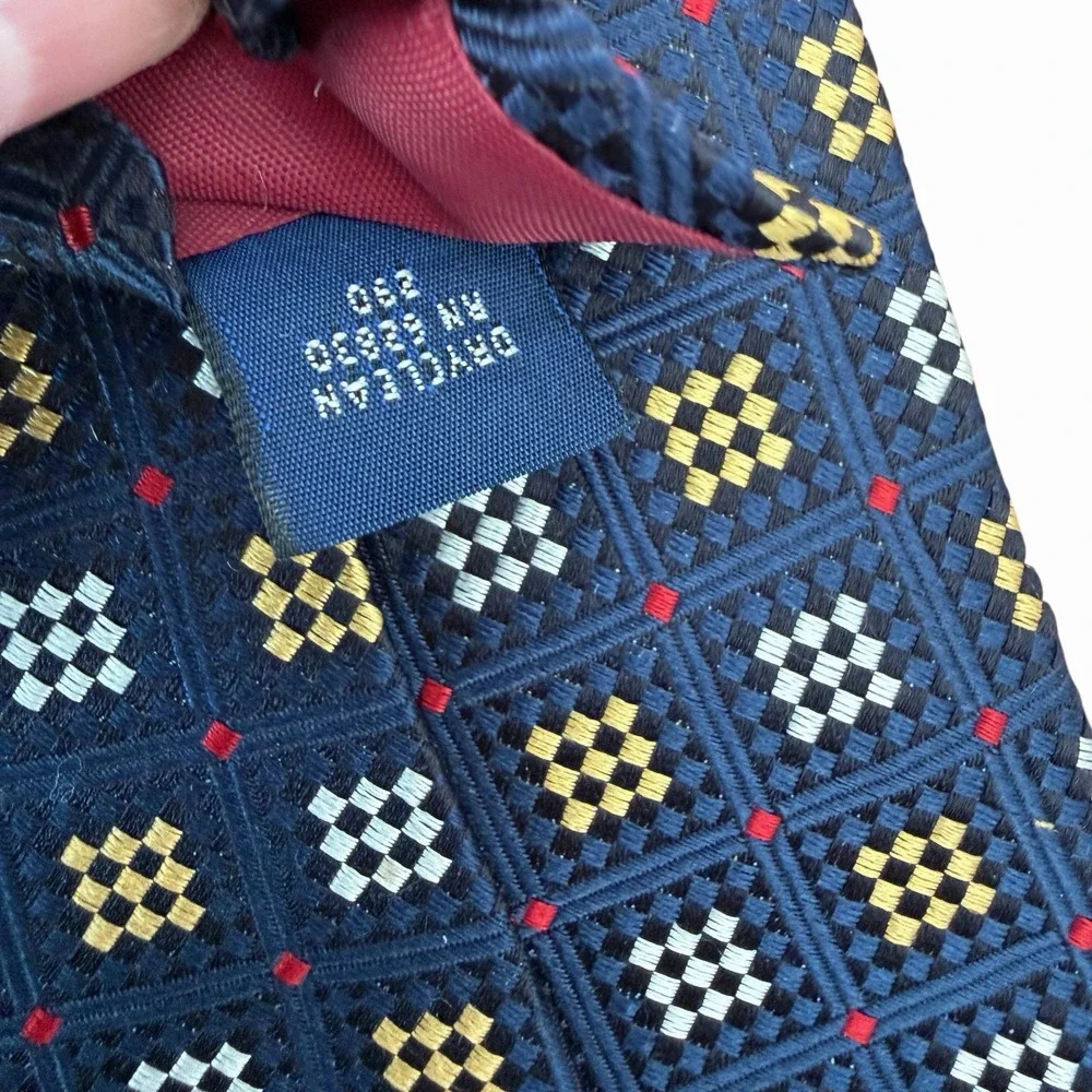 LANDS' END MEN'S TIE BLUE/GEOMETRIC WIDTH:‎ 3.75
